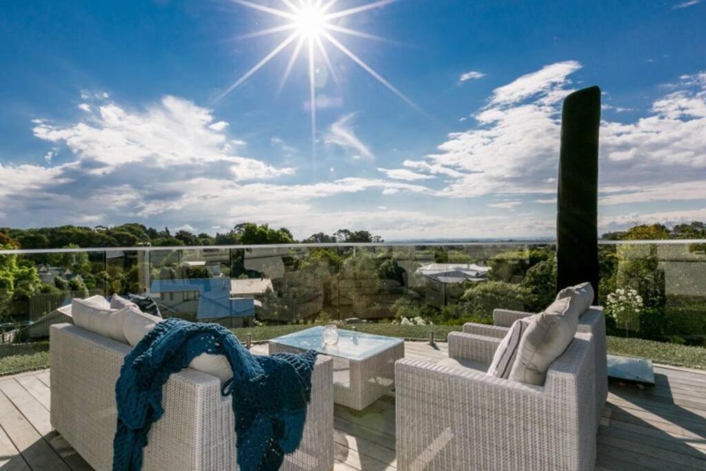 Views, Close To Town Havelock North Bagian luar foto