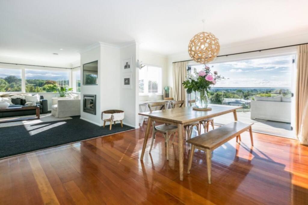 Views, Close To Town Havelock North Bagian luar foto